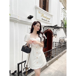[JAMELA] Đầm trắng cổ vuông phối cúc dáng ngắn