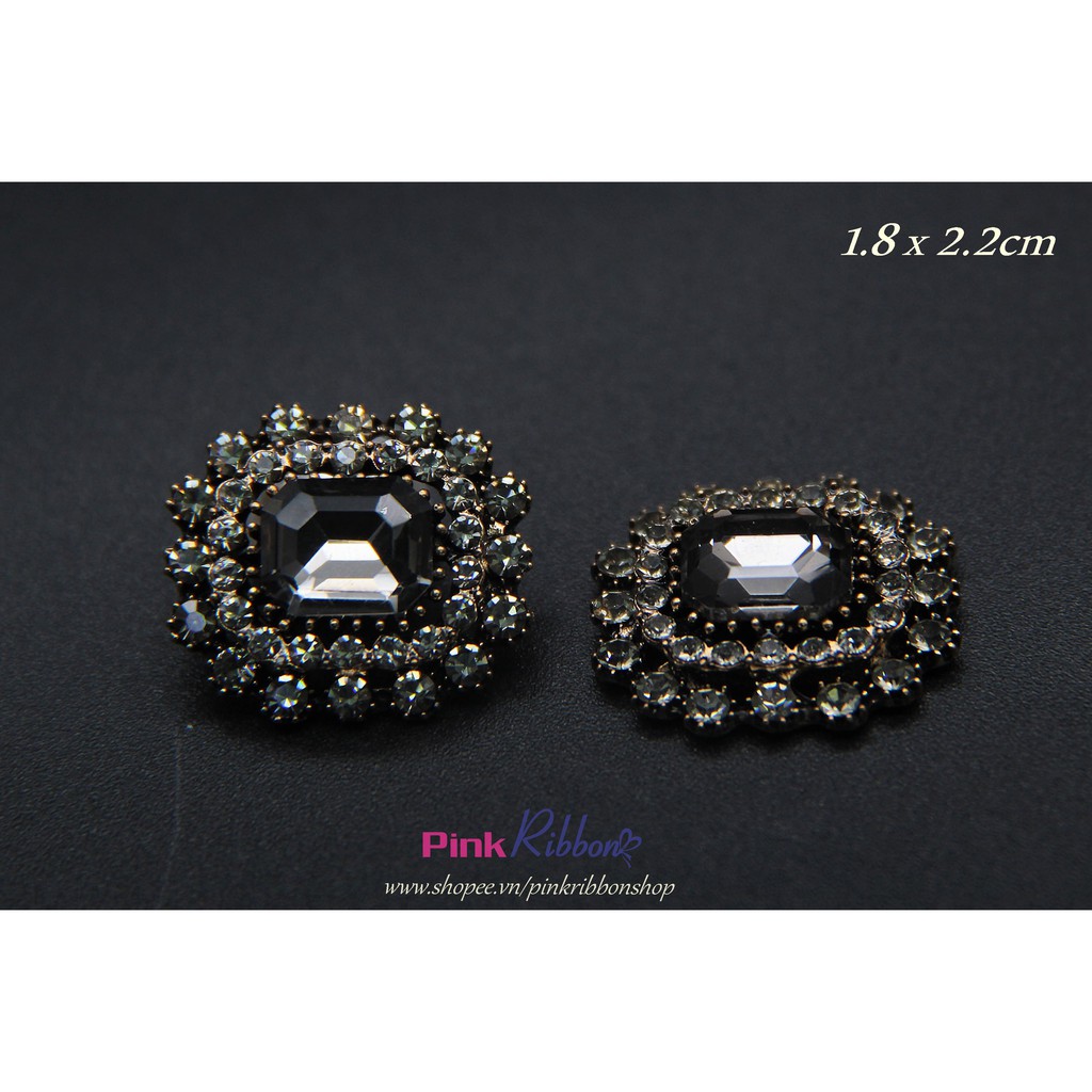 Charm chữ nhật đính đá màu đồng