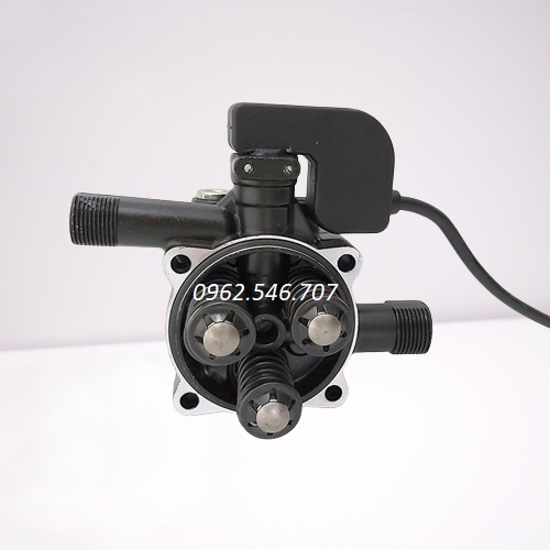 Đầu máy bơm rửa xe mini