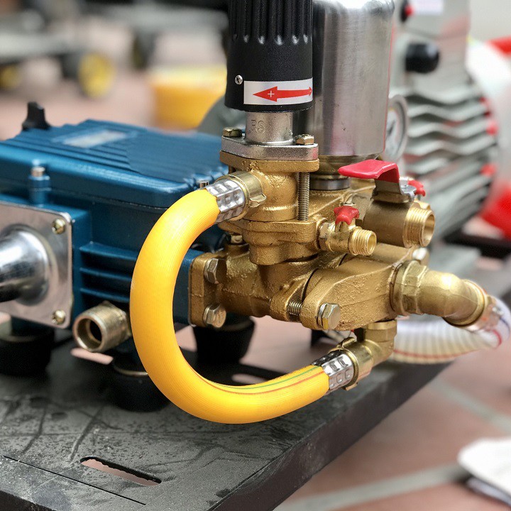 Máy Rửa Xe 2200W Amax AMG28DT New 2021