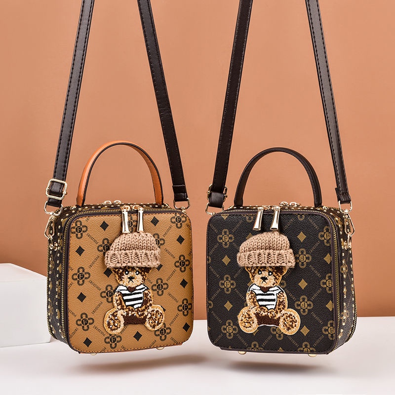 Túi Đeo Chéo Hình Vuông Cỡ Nhỏ Họa Tiết Gấu Dễ Thương Thời Trang Cho Nữ