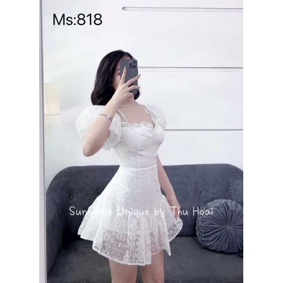 Đầm cúp ren đuôi cá tay bồng