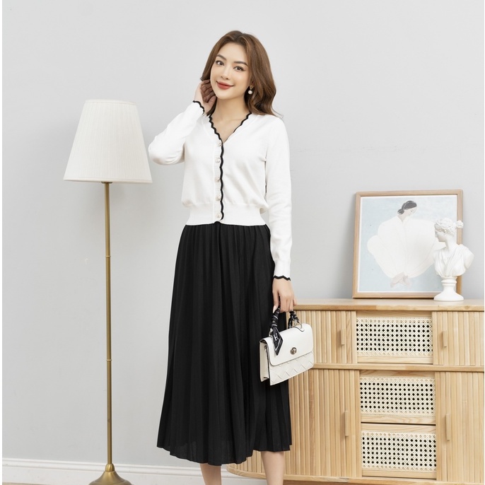 Áo Khoác Len Nữ FIONA Cổ Tim, Nẹp Áo Dệt Múi Tạo Sóng Cách Điệu, Phối Màu Mã F852741