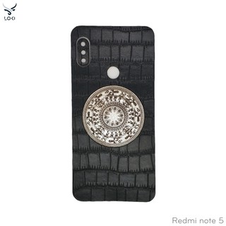 Dán da Galaxy Fold theo yêu cầu