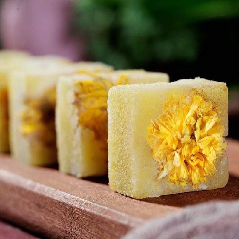 THANH NHIỆT -THƠM NGON --TRÀ HOA CÚC ĐƯỜNG PHÈN MẬT ONG (1KG 52 VIÊN) handmade | BigBuy360 - bigbuy360.vn