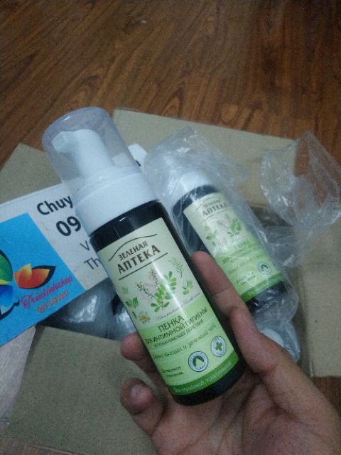 Dung dịch vệ sinh phụ nữ Anteka Green Pharmacy ( Dạng chai xịt )