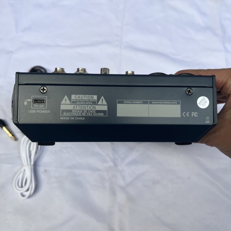 Bộ Trộn Âm Thanh Mixer F4 Pro Max,Màn Hình LED Bản 2022 Mới Nhất sử dụng được với máy tính Hát Karaoke bảo hành 12 thang