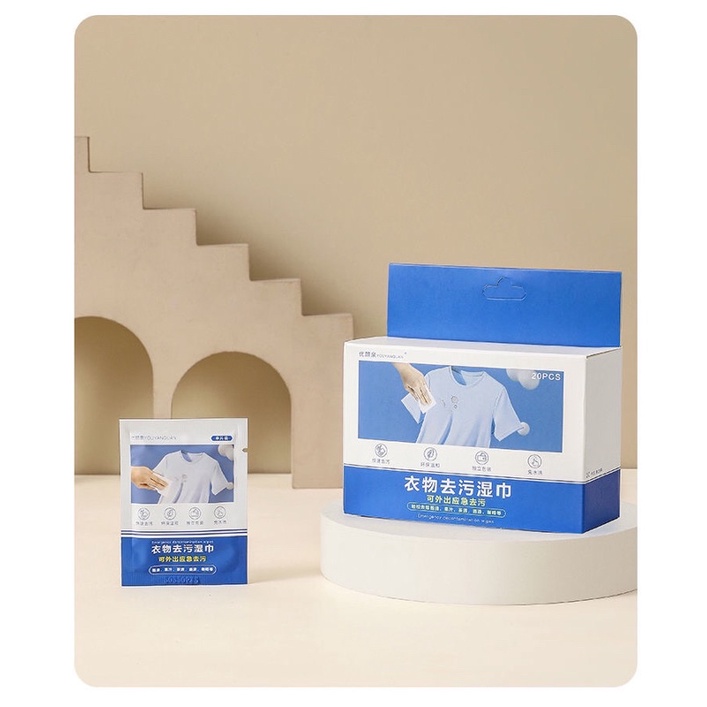 Khăn ướt lau tẩy nhanh sạch tức thì vết bẩn quần áo