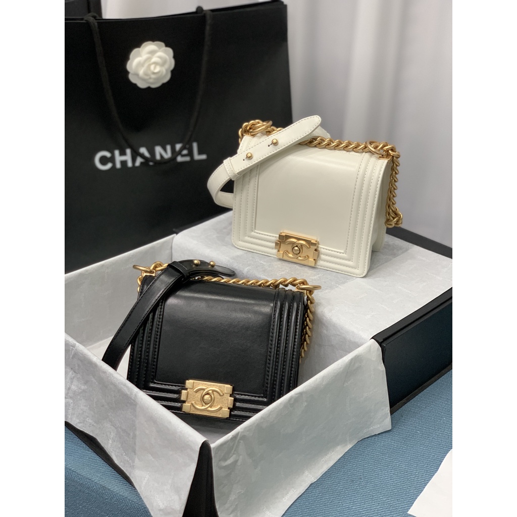 Túi đeo vai nữ thời trang cao cấp 𝘾𝙝𝙖𝙣𝙚𝙡 𝘾𝙝𝙖𝙣n𝙚𝙡 phong cách trẻ trung, thanh lịch