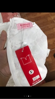 Pass váy ren tầng