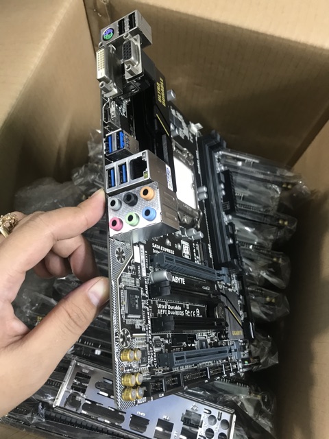 Main gigabyte B150M-D3H 4 khe ram full cổng ăn chơi