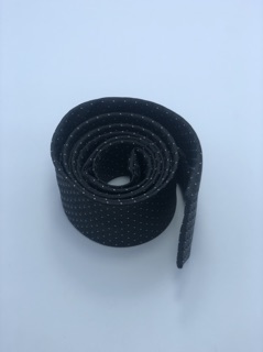 Cà vạt đen chấm bi bản nhỏ 5cm