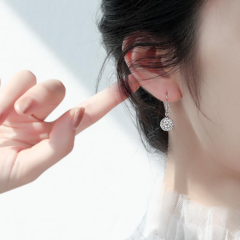 Bông tai nữ quả cầu chớp lấp lánh kiểu dài tòn ten - namihouse