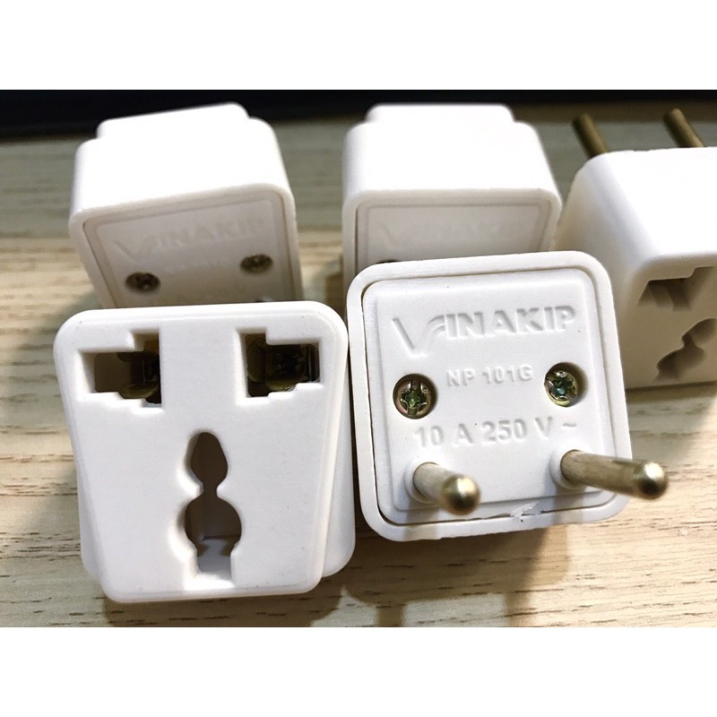 Phích Cắm Điện Chuyển Đổi Từ 3 Chân Sang 2 Chân VINAKIP 10A - 250V