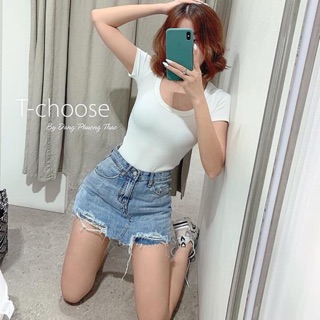 Áo thun nữ cộc tay cổ vuông