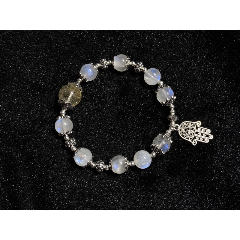 Vòng tay mặt trăng