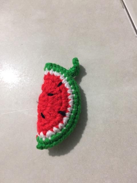 Móc khoá len dưa hấu