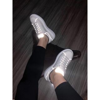 [GIÁ HUỶ DIỆT] giày McQueen phản quang