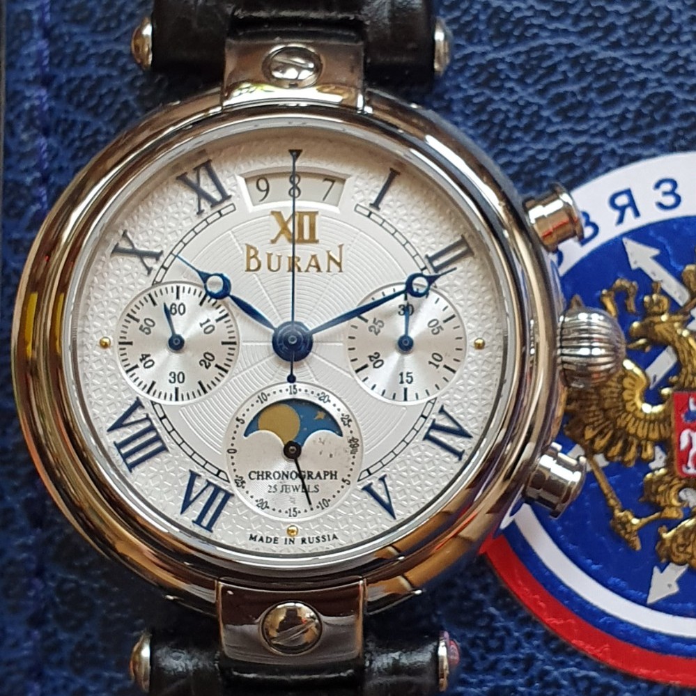 Đồng hồ Nga vuanhwatch