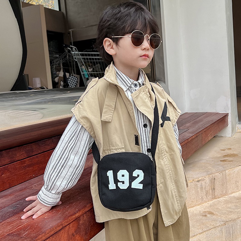 Túi đeo chéo in hình dễ thương cho bé