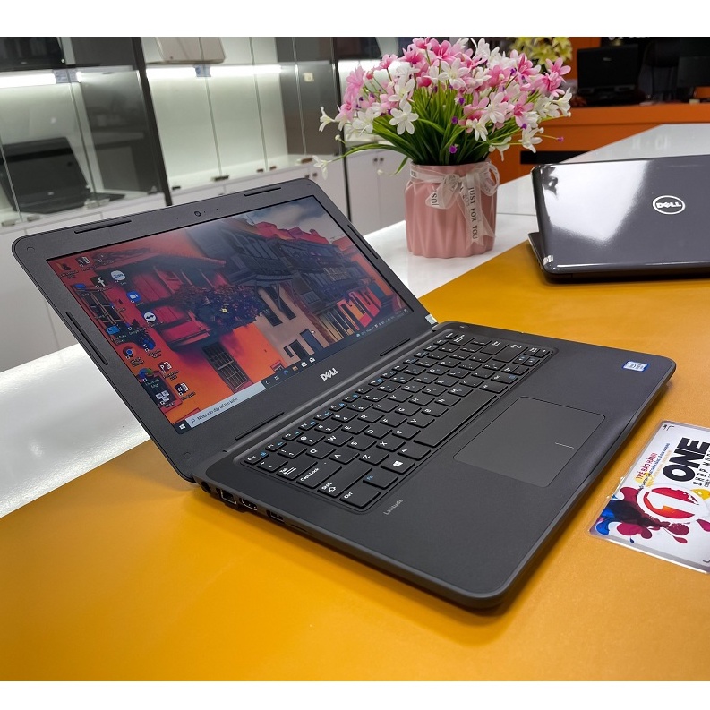 Dell Latitude 3380 Core i3 6006U/ Ram 8Gb/ SSD 256Gb/ Màn hình 13.3 inch mỏng gọn nhẹ/ thời lượng pin cực tốt .
