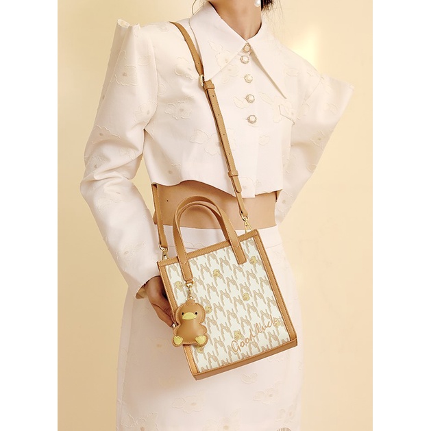 Túi xách nữ Nucelle đeo chéo phom đứng đẹp dễ thương charm vịt ViAnh Store 1172006