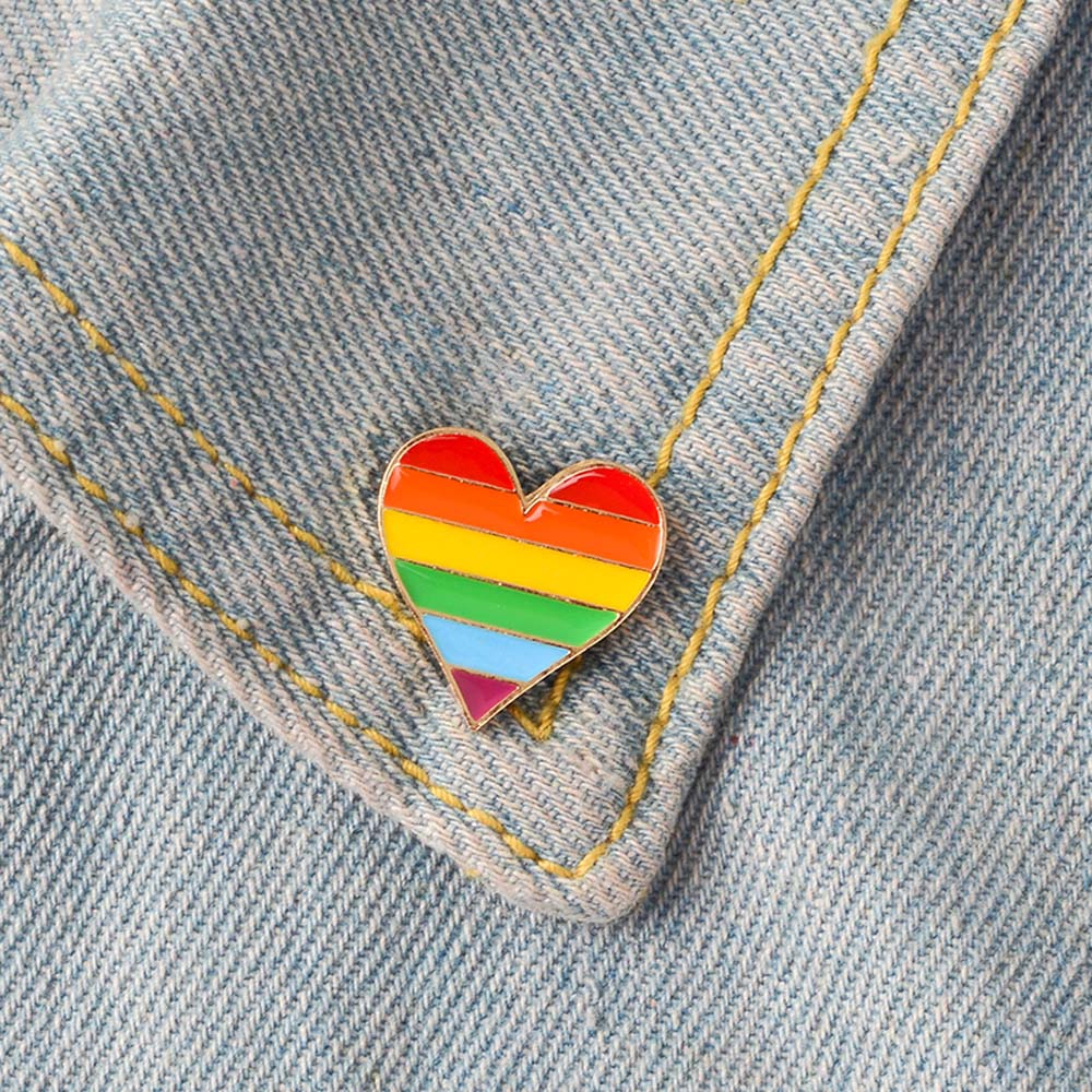 Huy Hiệu Cài Áo Hình Trái Tim Màu Cầu Vồng Phong Cách Lgbt