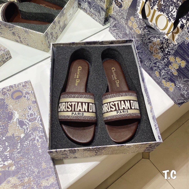 Dép lê D i o r thêu fullbox