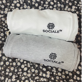 Quần jogger nỉ chất vải da cá thêu chữ sociale