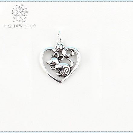 Charm bạc trái tim chứa chuột treo - NQ Jewelry
