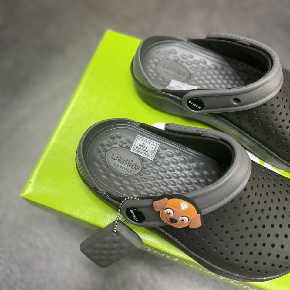 Giày Dép Sục Literide Clog Crocs Trẻ Em Chính Hãng Size 27 Đến 35 - Tặng 4 Jibbizt - Sấu Vui Vẻ