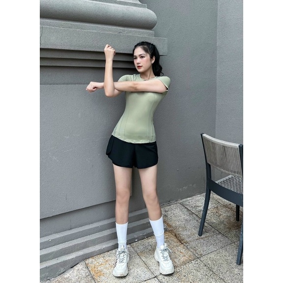 Bộ Quần Áo Tập Gym, Yoga, Thể Dục Nữ Hàng Cao Cấp. Set Quần Đùi + Áo Tay Ngắn