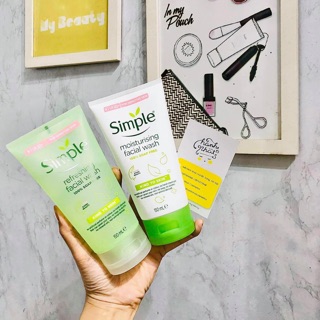 Sữa rửa mặt simple hạnh nhật cosmetics