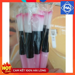 1 chiếc cọ quét mặt nạ cán hồng mới