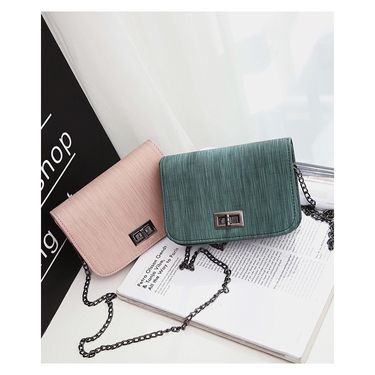 Túi xách nữ, túi đeo chéo nữ đẹp đi chơi cao cấp kẻ xọc 3 màu, túi đeo chéo kiểu dáng chất da kiểu dáng hàn quốc | BigBuy360 - bigbuy360.vn