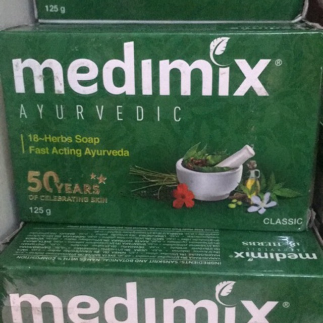 (04.2022)( Hộp xanh) 125gr Xà Phòng Medimix 18 loại thảo mộc