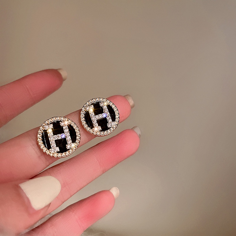 Khuyên tai chốt bạc 925 đính đá zircon nhân tạo mặt hình tròn trang trí hình chữ H thời trang Pháp đơn giản và nhỏ nhắn