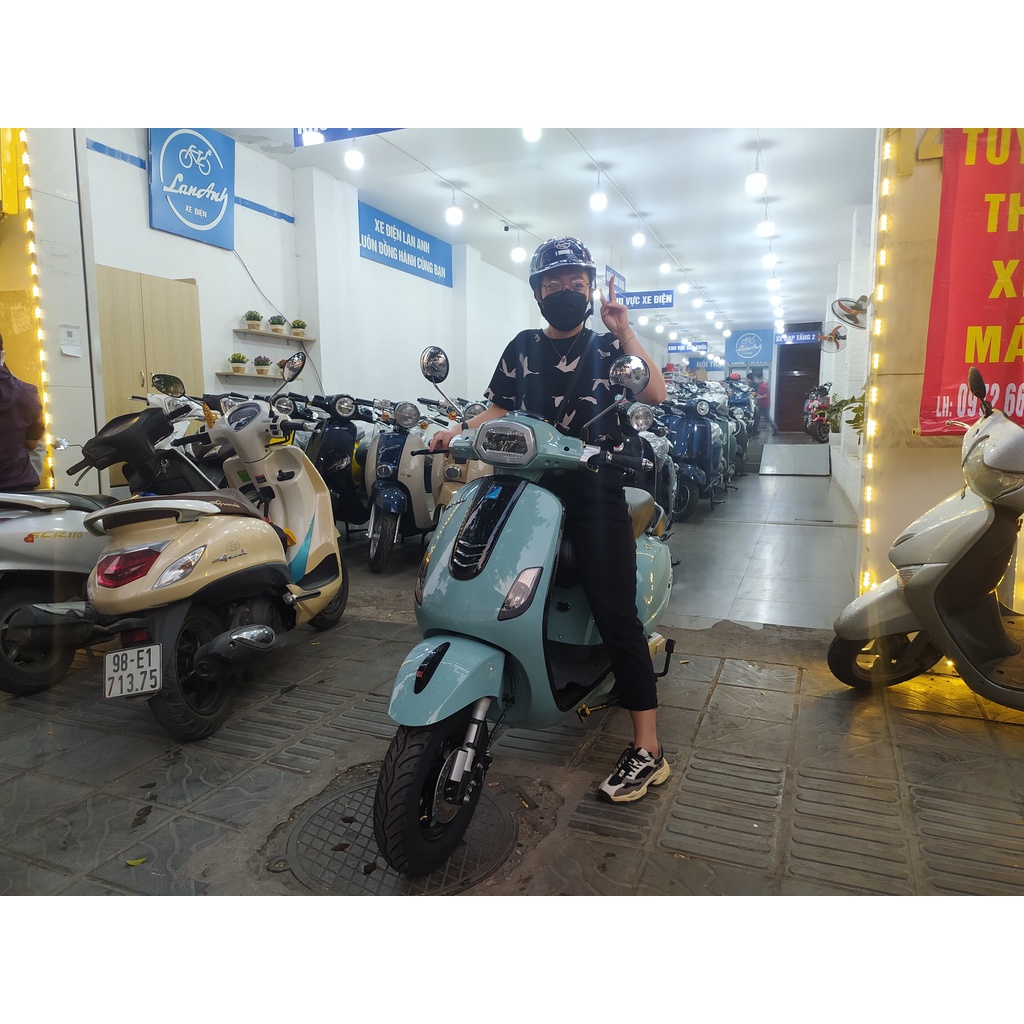 Xe máy điện Vespa LX150 Limited - bảo hành chính hãng 3 năm