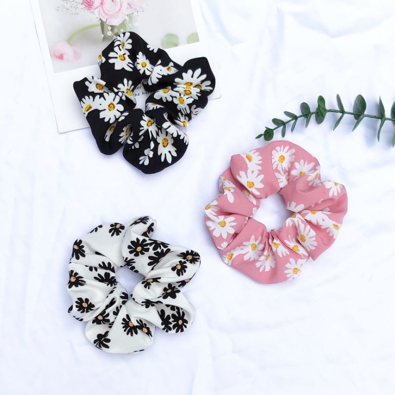 Dây buộc tóc scrunchies họa tiết hoa cúc
