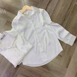 Áo Sơ Mi Lụa Dior Vân dáng suông, Chất lụa mềm mịn mặc cực thoáng. HANA STORE
