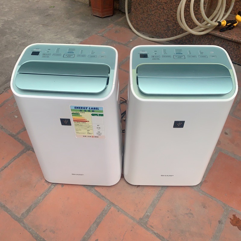 Máy hút ẩm lọc không khí Sharp DW-E16FA-W