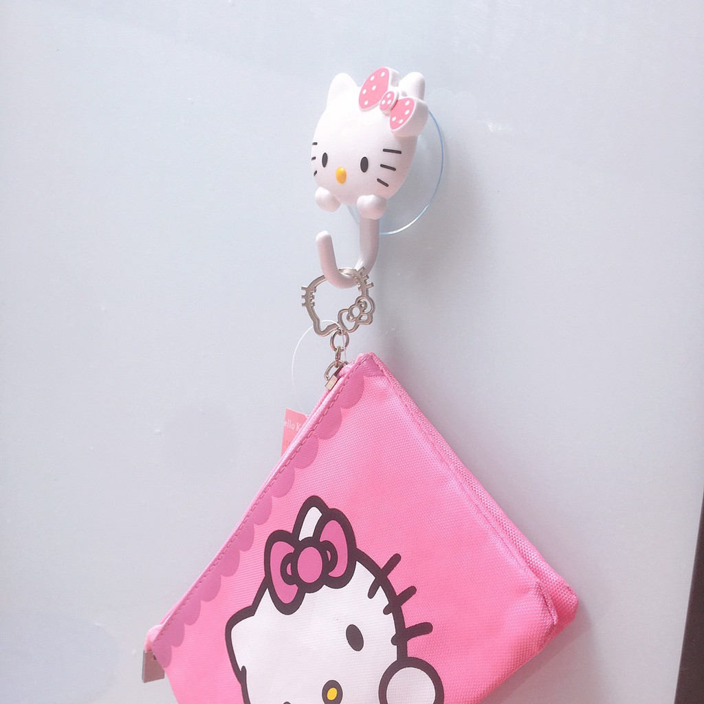 2 móc hút chân không Hello Kitty