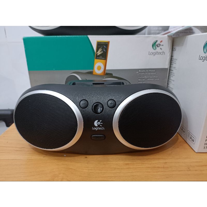 Loa Di Động Logitech S135i