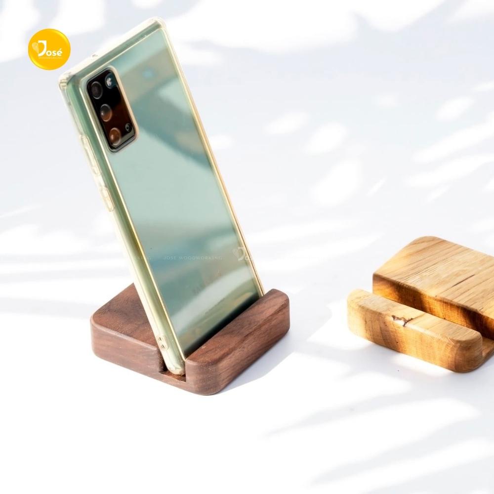 Đế gỗ kê điện thoại bằng gỗ tự nhiên cao cấp José/ Giá gỗ kê khung tranh gỗ Oak bo mịn chống trầy