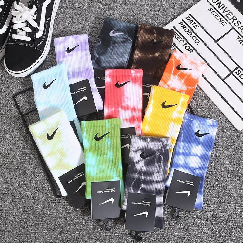 Tất vớ nam nữ phong cách tie dye nhiều màu Date84store