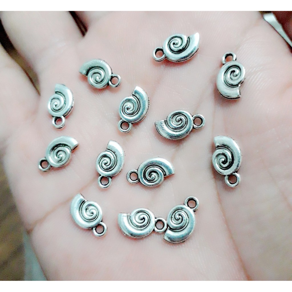Charm bạc cổ : sỉ 50g = 23k / 1 gói