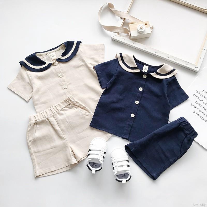 Bộ quần short và áo tay ngắn theo phong cách Hàn Quốc dễ thương cho trẻ em