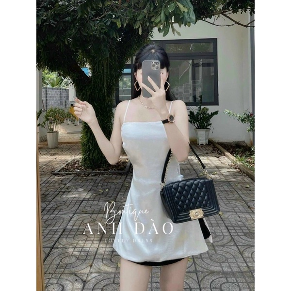 Áo lụa hai dây hở lưng xẻ tà cao cấp V163 màu trắng đen AĐ BOUTIQUE