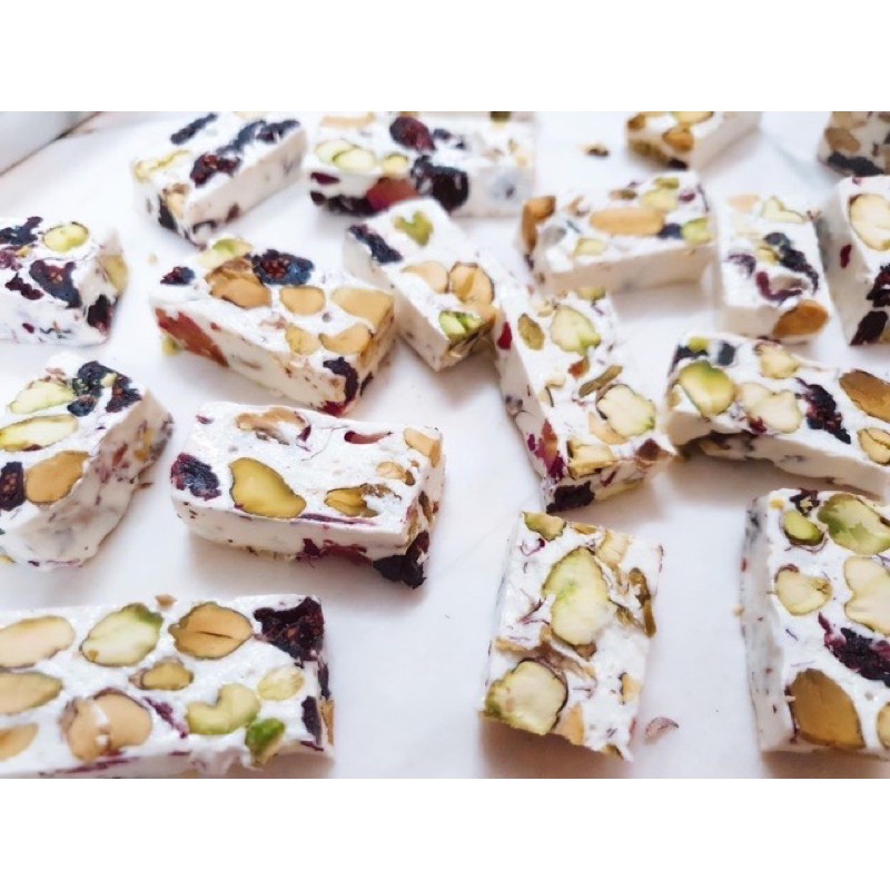 Nguyên liệu làm kẹo nougat