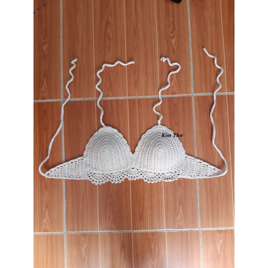 Bikini len kiểu ngực ren